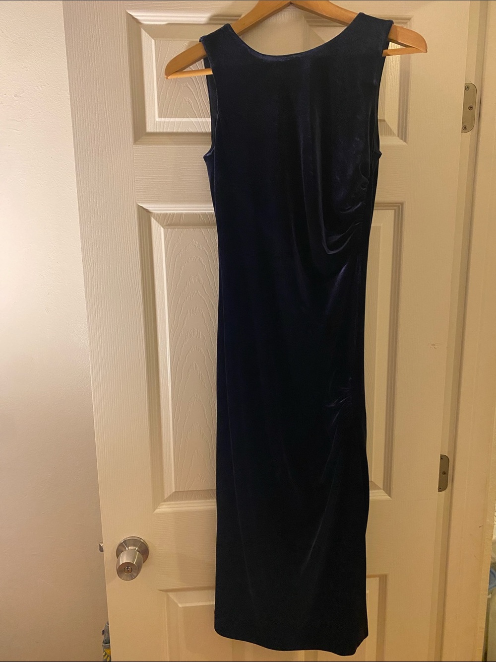Sleeveless Velvet Maxi Dress in Deep Navy
